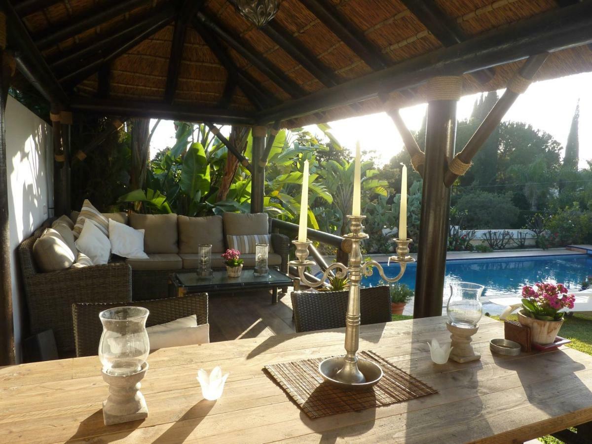 Villa Breeze Boutique Guest Rooms, Marbella Sitio de Calahonda Bagian luar foto