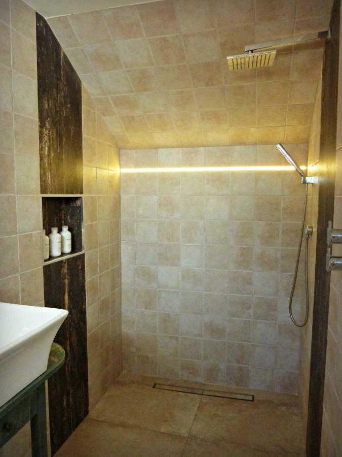 Villa Breeze Boutique Guest Rooms, Marbella Sitio de Calahonda Bagian luar foto