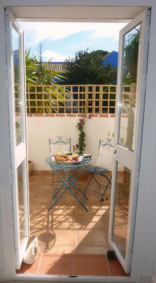 Villa Breeze Boutique Guest Rooms, Marbella Sitio de Calahonda Bagian luar foto