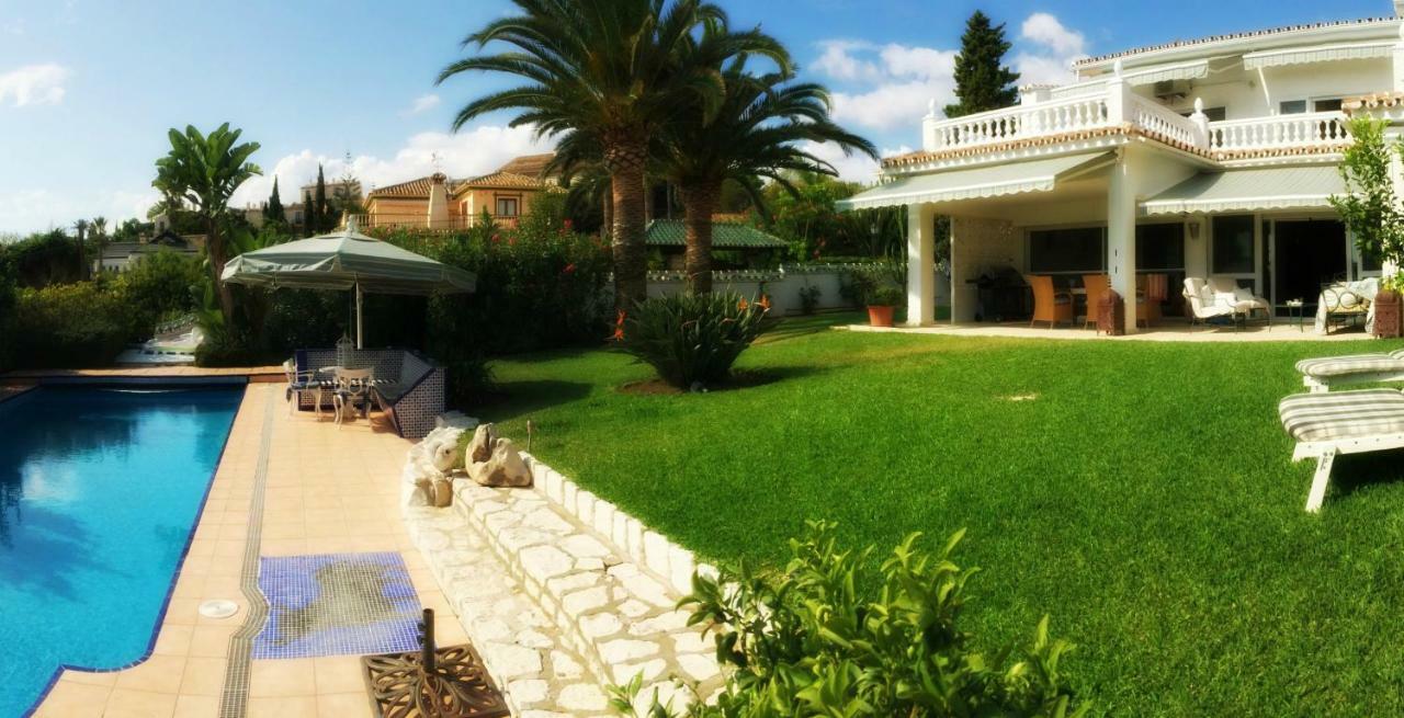 Villa Breeze Boutique Guest Rooms, Marbella Sitio de Calahonda Bagian luar foto