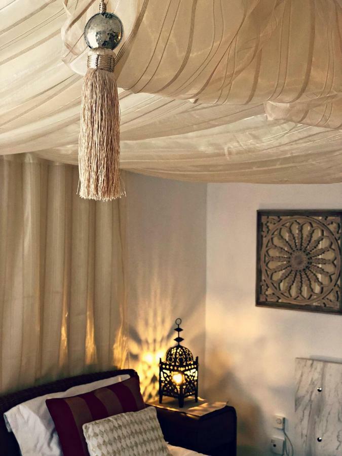 Villa Breeze Boutique Guest Rooms, Marbella Sitio de Calahonda Bagian luar foto