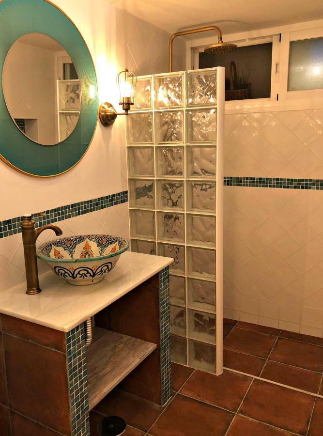Villa Breeze Boutique Guest Rooms, Marbella Sitio de Calahonda Bagian luar foto